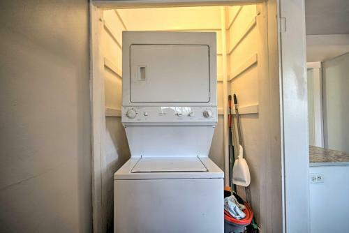 Unique El Paso Hideaway Shop, Golf, Explore!