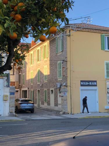 Apartamento A La Gare ! T2 Hy�res