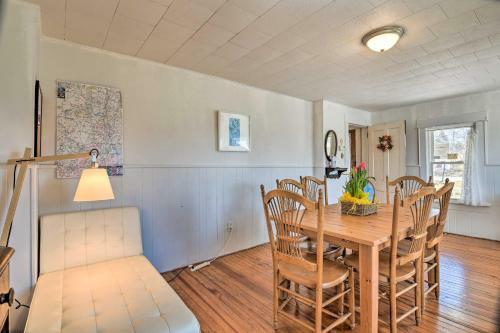 Narrowsburg Farmhouse Hideaway On 2 Acres With Pond!