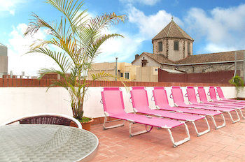 Hostal Residencia Universitaria Sant Agust�