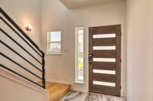 Contemporary Austin Retreat About 11 Mi To Dtwn!