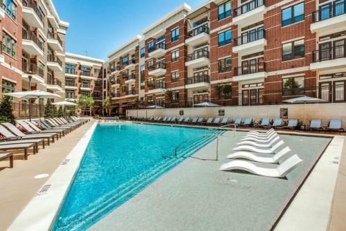 Apartamento Luxury 2br In Upscale Dallas Community, Pool View