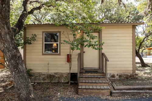 Hotel The Historic Leakey Inn