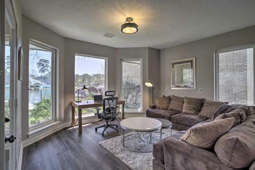 Luxe Lakefront Retreat With Grills And Boat Dock!