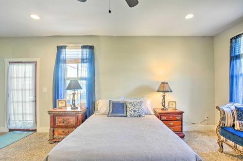 Pet-friendly San Antonio Home With Deck And Yard!
