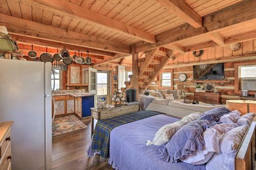 Apartamento Scenic, Authentic Cabin With Sweeping Mtn Views