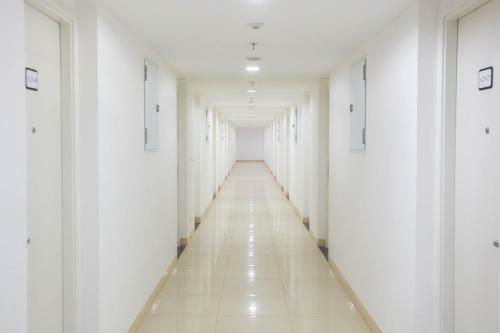 Hotel Urban Express Homtel - Serpong