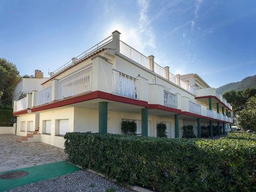 Apartment Palmiers III Llan��