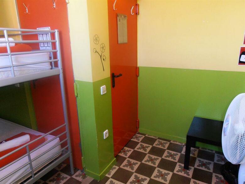 Hostal Feetup Garden House
