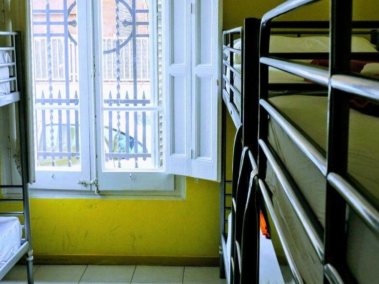 Hostal Feetup Garden House
