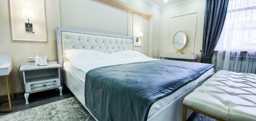 Hotel Grand Holiday Hall