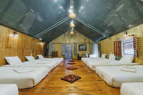Hotel ?? L?ch Farmstay & Camping