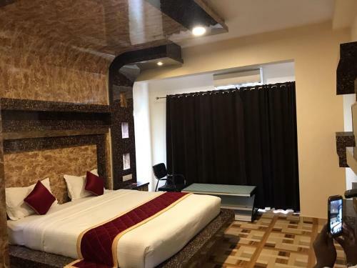 Nest Inn Hotel