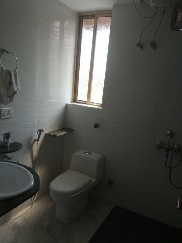 Service Apartment, Park Street, Calcutta