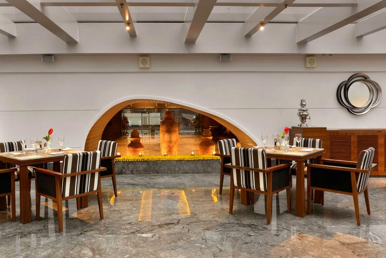 Hotel The Lalit Great Eastern Kolkata