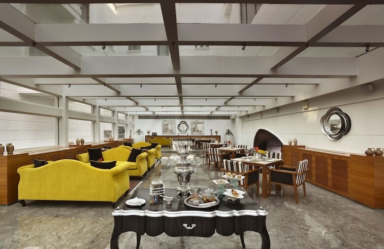 Hotel The Lalit Great Eastern Kolkata