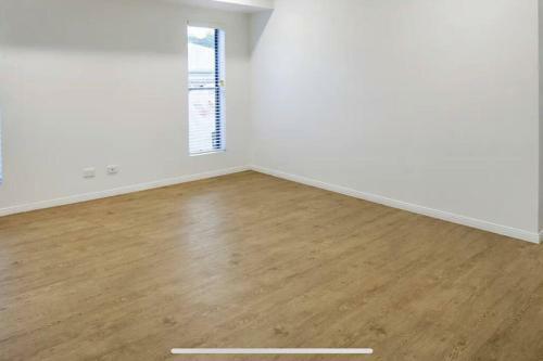 Big Brand New Home 4 Bed Rooms