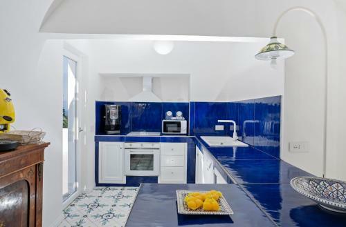 Hostal Capri Blue Luxury Villa Le Tre Monelle
