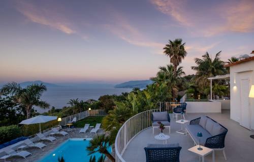 Hostal Capri Blue Luxury Villa Le Tre Monelle