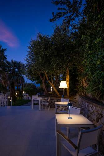 Hostal Capri Blue Luxury Villa Le Tre Monelle