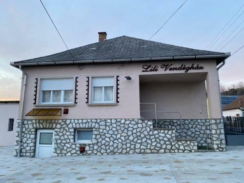 Apartamento Lili Vend�gh�z
