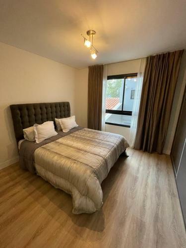 Apartamento Departamento 2 Ambientes Con Cochera Privada
