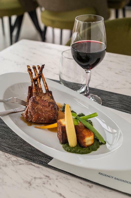 Regency Salgados Hotel & Spa