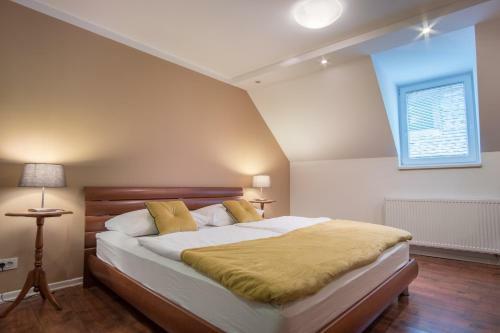 Apartamento Old Town 3 Bedroom Presidential Loft