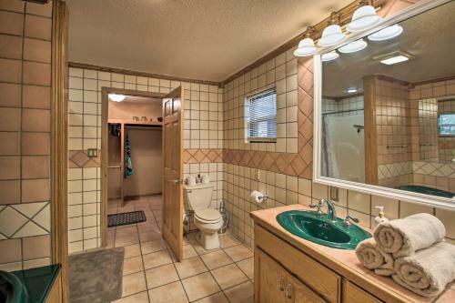 Lakefront Hot Springs Home With Grill And 2 Docks