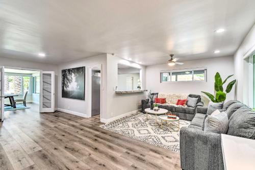 Sunny Phoenix Home With Large Yard And Gas Grill