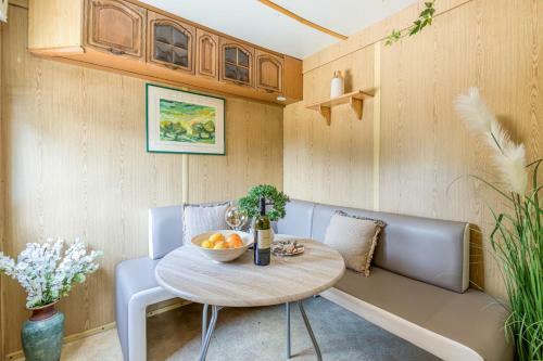 Apartamento Cottage On The Kavran Beach