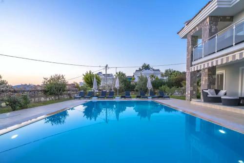 Villa Golden-�l�deniz'de Do?a Manzaral? L�ks Villa