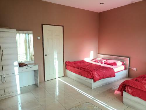 Azzalea Terrace House 4 @ Taman Royal Lily