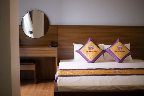 Hotel Kh�ch S?n S?m Ph� Qu� - Ninh Thu?n