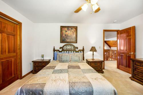 Honey Bear Hideaway