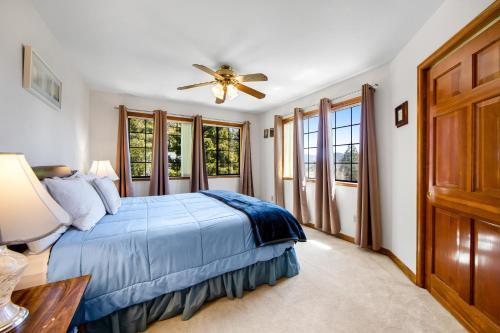 Honey Bear Hideaway