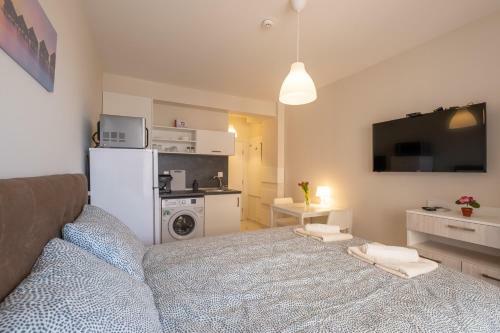 Sunny Dream Apartments