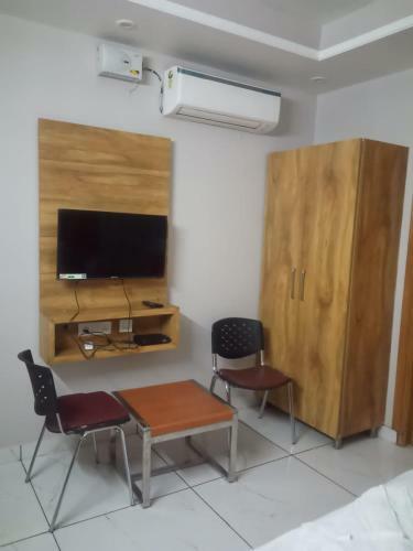 Spot On 86029 Yash Hotel