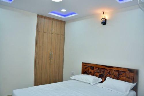 3 Bedroom Villa ( 2-6) People Accommodation