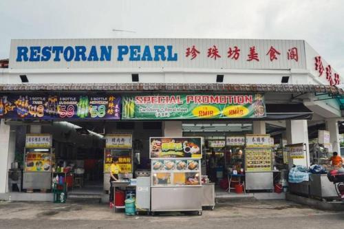 Bukit Indah @ Issix (nearby Aeon Bukit Indah)
