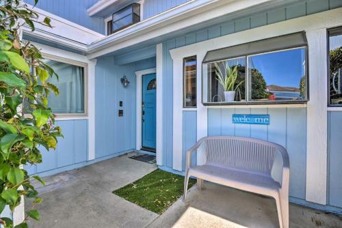 Waterfront Oxnard Escape With Kayaks And Dock!