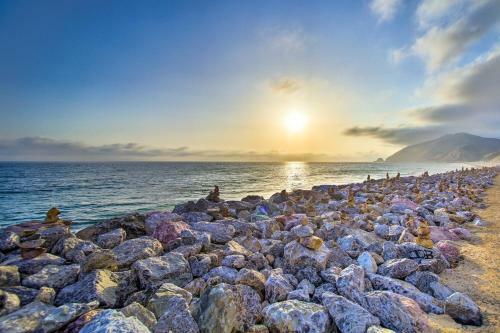 Apartamento Oceanfront Condo With Pool - Steps To The Beach