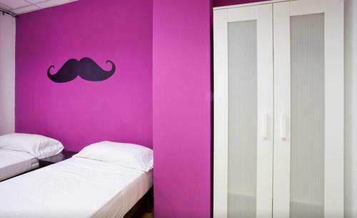 Holidaysbcn Hostel