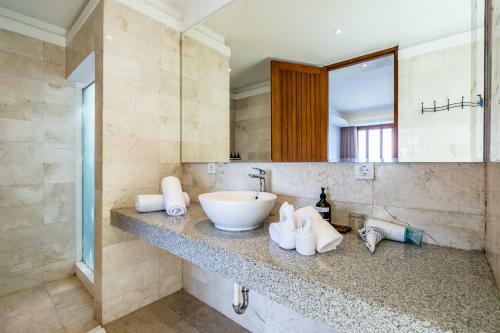 Modern Ocean-view Private Villa
