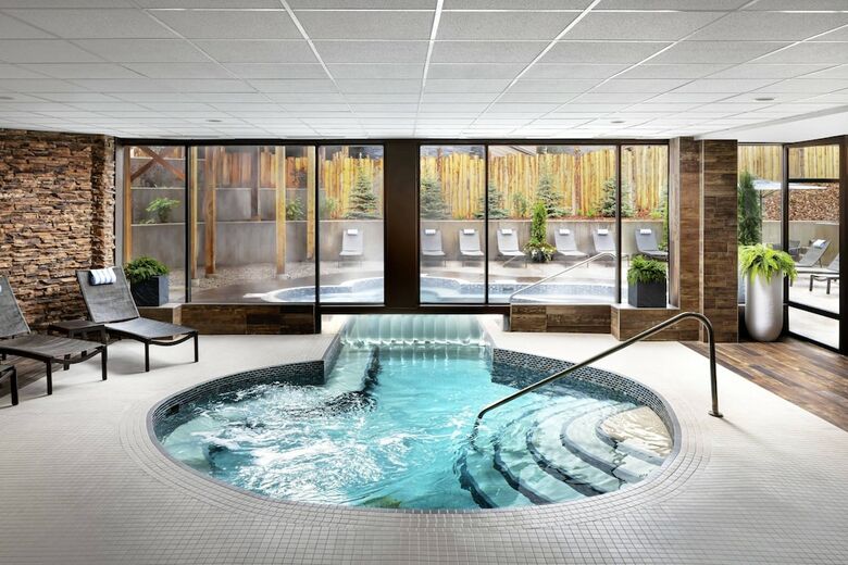 Hotel Delta Lodge At Kananaskis