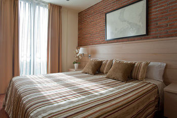 Serennia Apartamentos Arc De Triomf