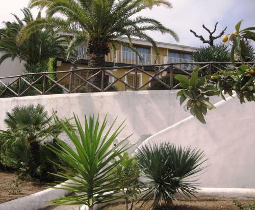 Hotel Cala Petrosa Resort