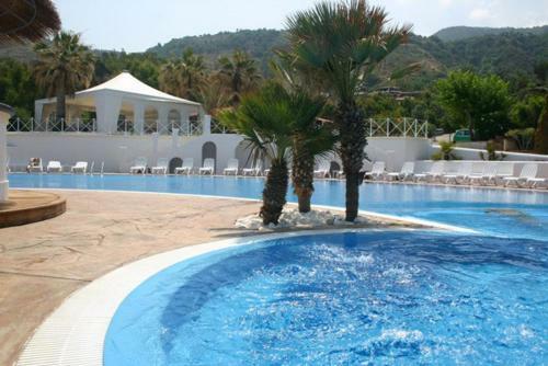 Hotel Cala Petrosa Resort