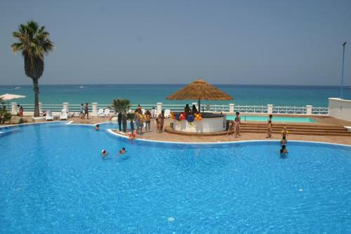 Hotel Cala Petrosa Resort