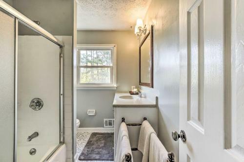 Lovely Lawrenceville Getaway With Private Yard!